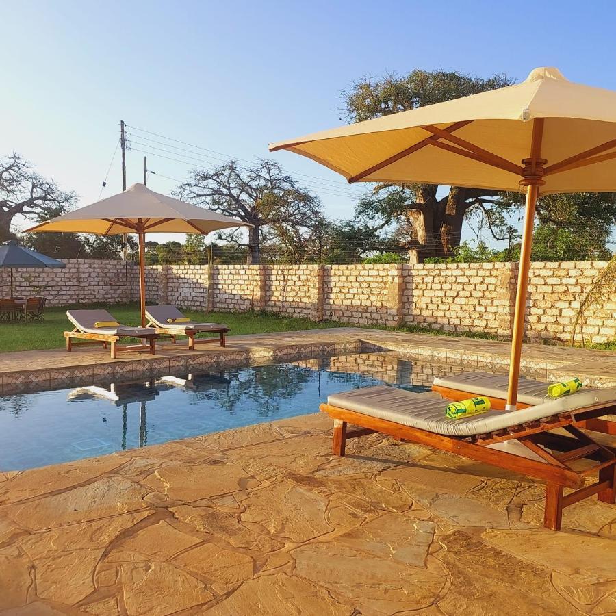 4 U Luxury Bungalows Diani شاطئ دياني المظهر الخارجي الصورة