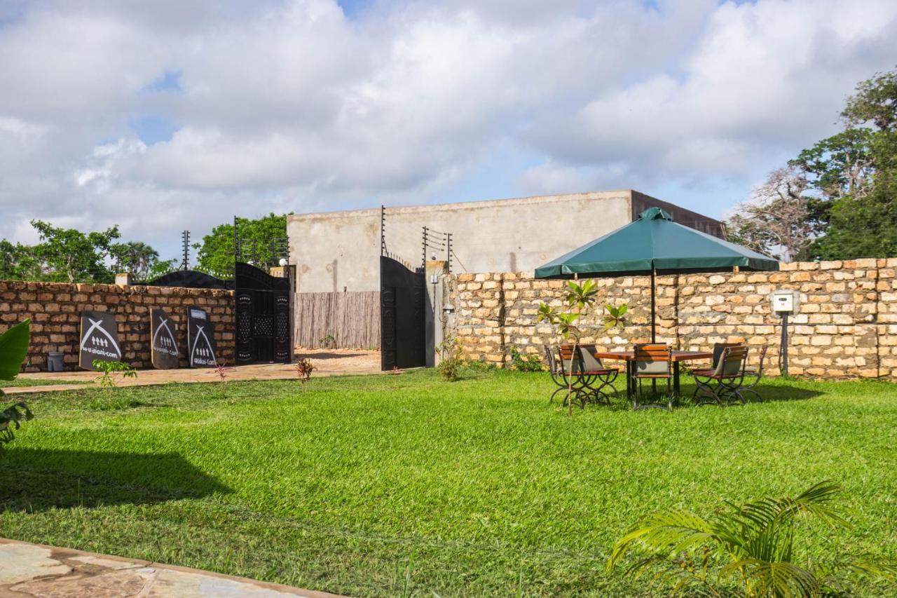 4 U Luxury Bungalows Diani شاطئ دياني المظهر الخارجي الصورة